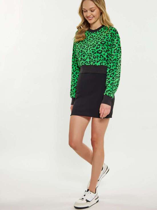 зеленый узорчатый