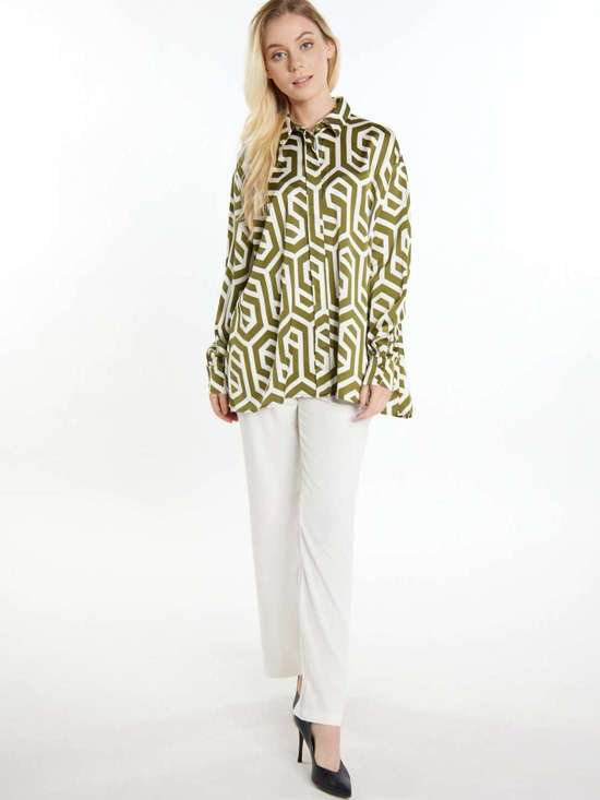 белый узорчатый