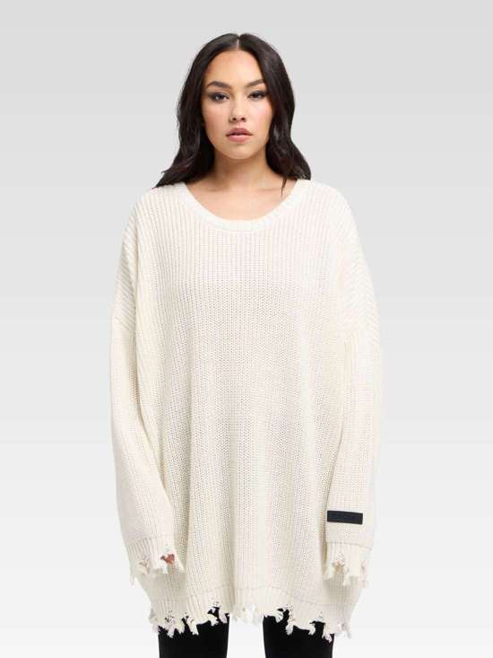 белый узорчатый