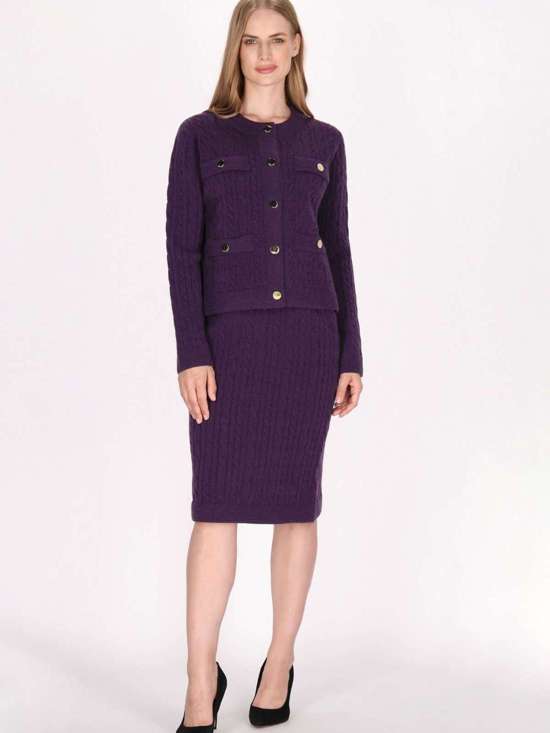 лиловый узорчатый