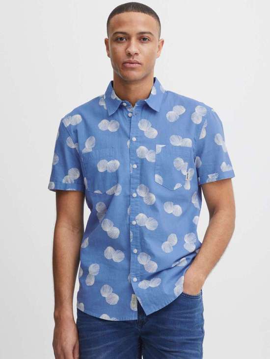 синий узорчатый