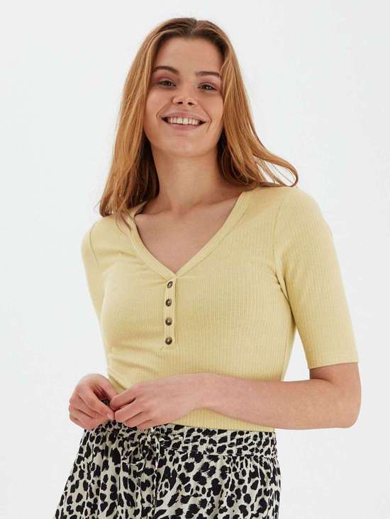 зеленый узорчатый