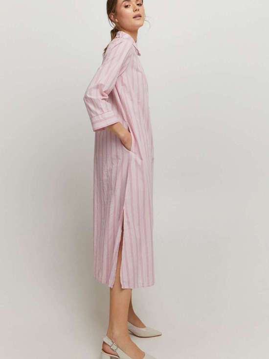 розовый в полоску