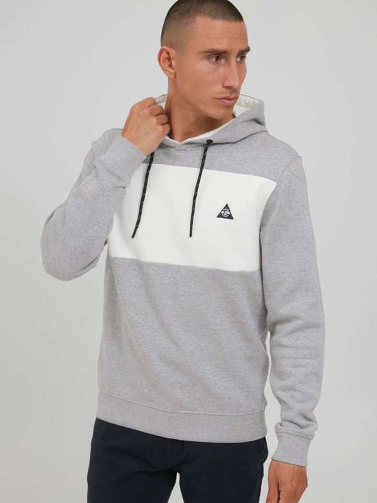 серый узорчатый