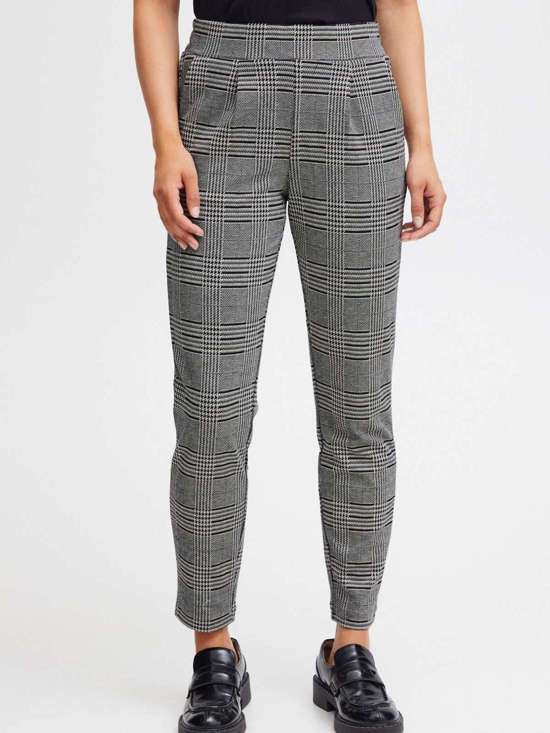 черный в клетку