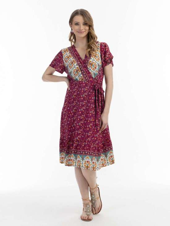 ярко-розовый узорчатый