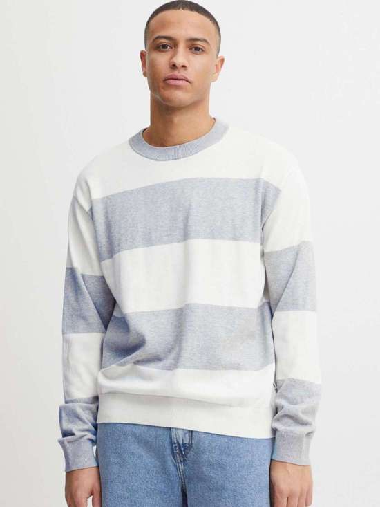 светло-серый полосатый