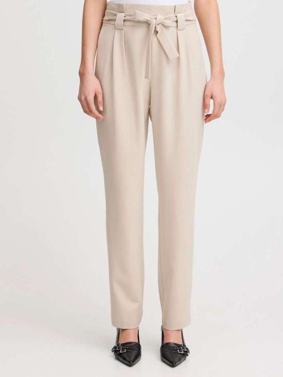 бежевый пестрый