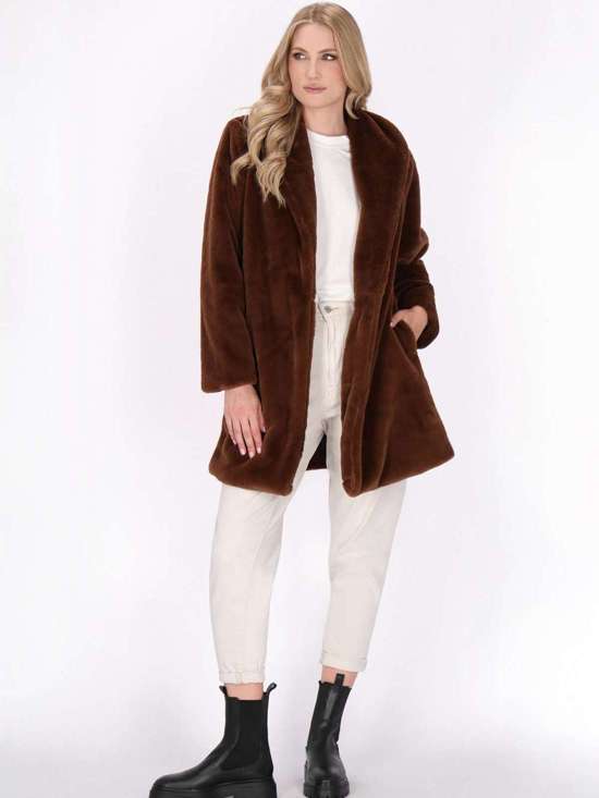 коричневый