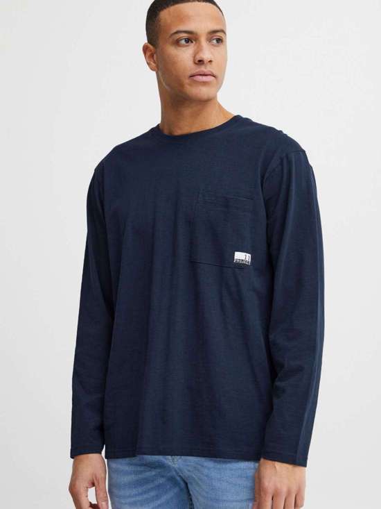 синий узорчатый