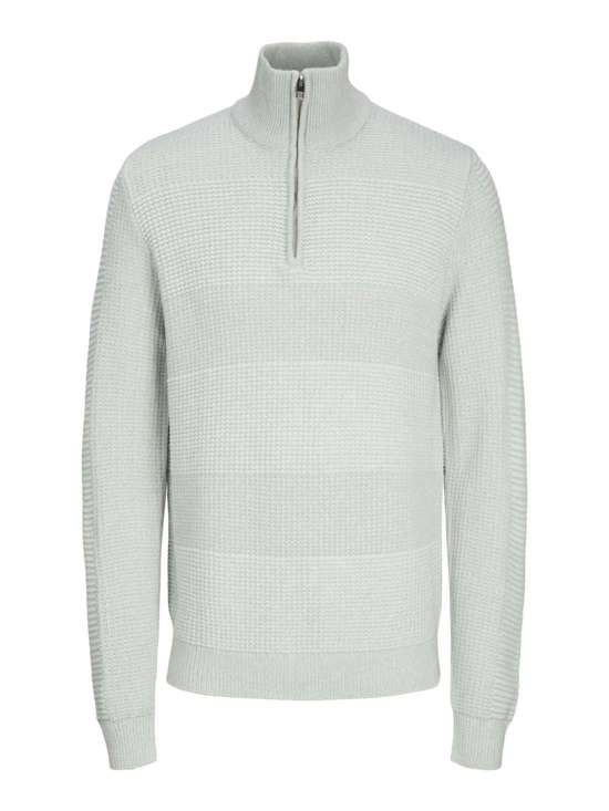 серый полосатый