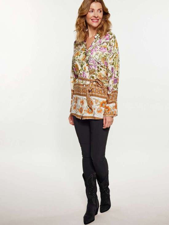 белый с рисунком