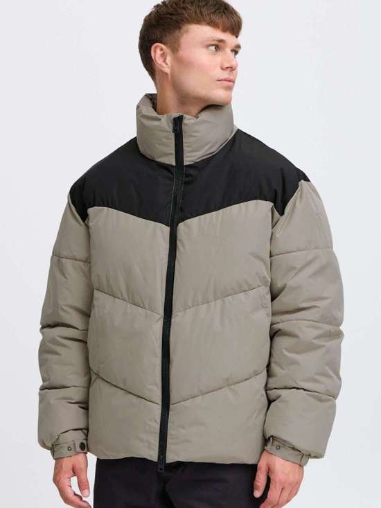 серый узорчатый