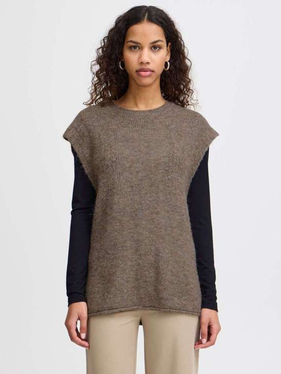 бежевый пестрый