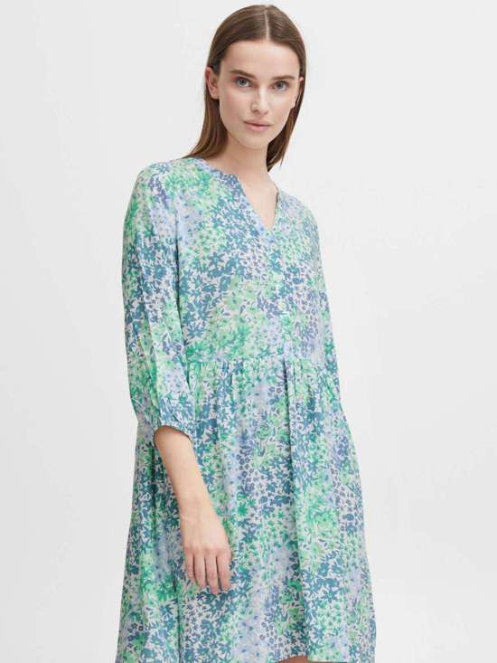 синий узорчатый