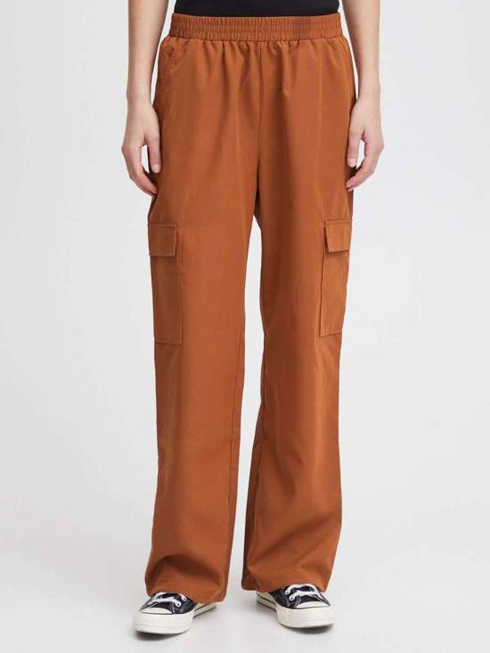 коричневый