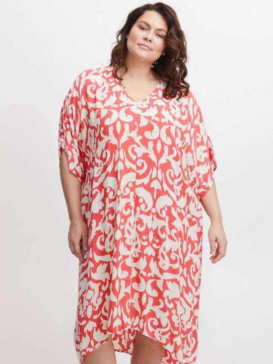 красный узорчатый