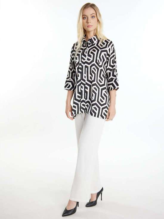 белый узорчатый