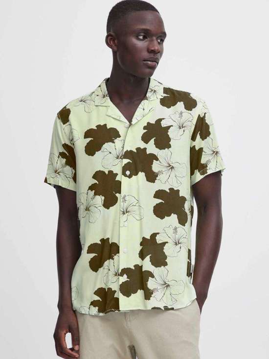 зеленый узорчатый