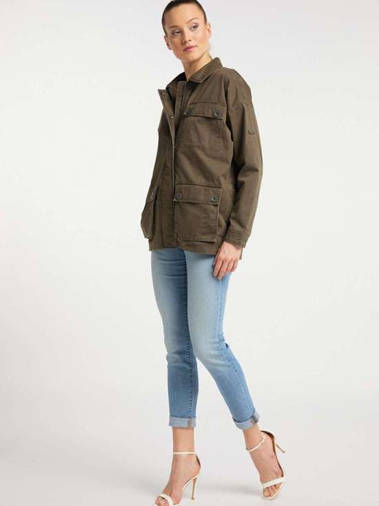 Легкая куртка