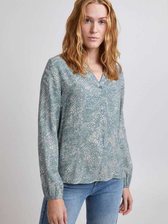 синий узорчатый