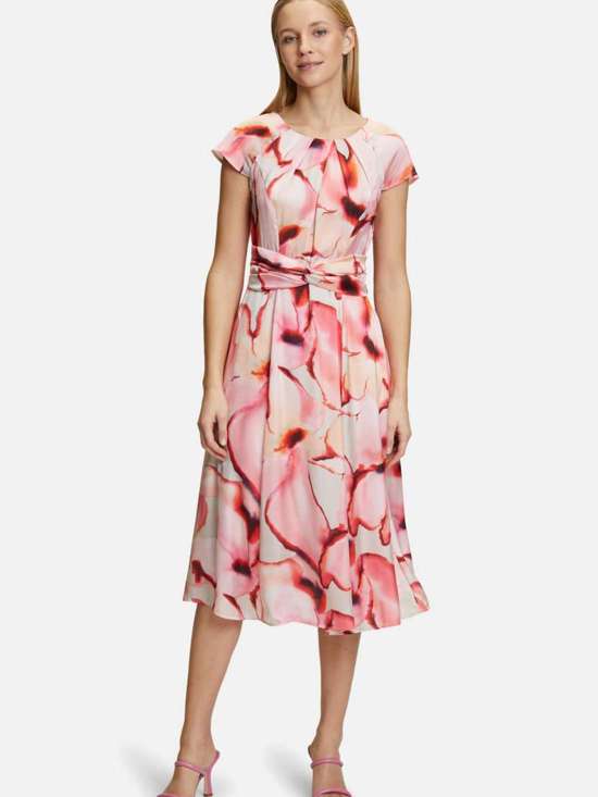 mehrfarbig gepunktet