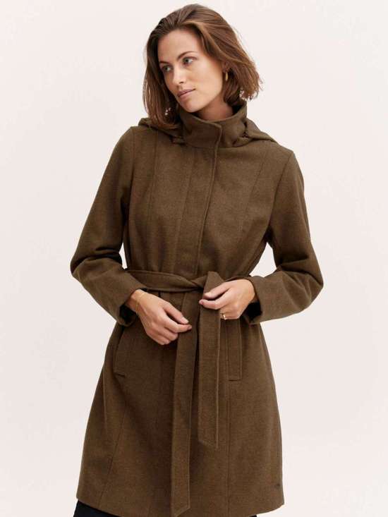 коричневый