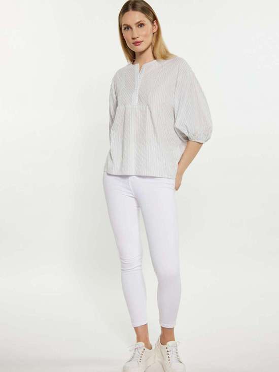 светло-синий полосатый