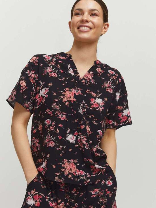 чёрный с рисунком