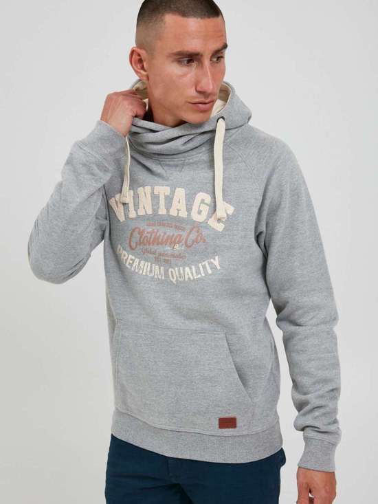 серый узорчатый