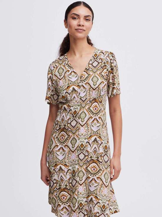 зеленый узорчатый