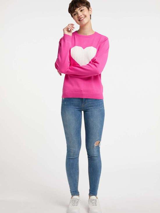 ярко-розовый узорчатый