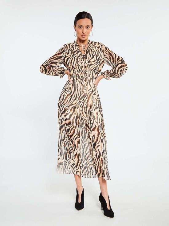 бежевый пестрый