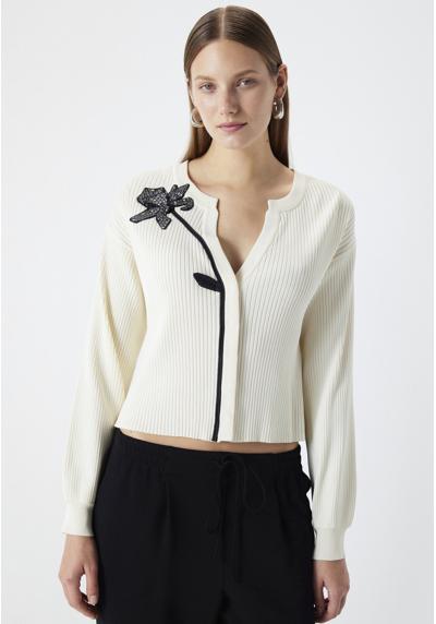 Пуловер HOTFIX PRINTED WITH FLOWER APPLIQUE