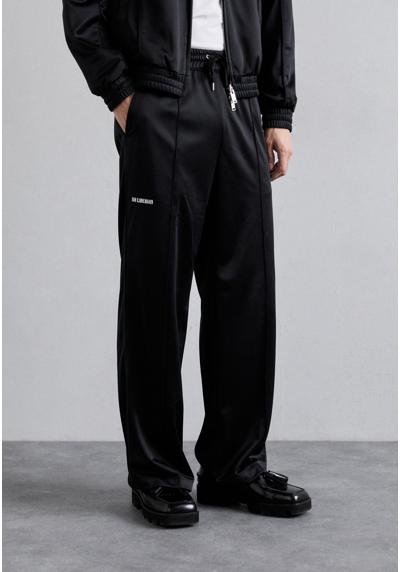 Брюки RELAXED TRACK PANTS RELAXED TRACK PANTS