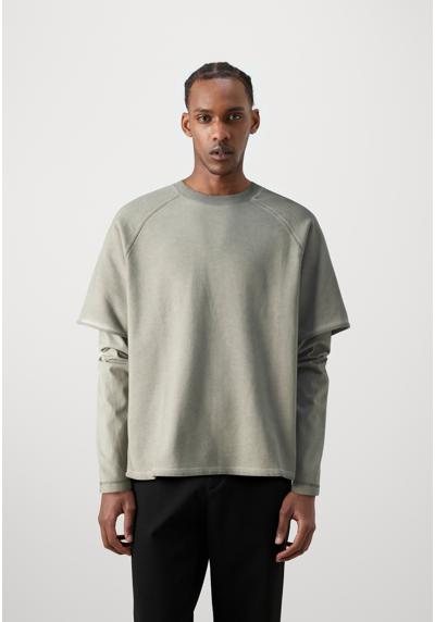 Кофта GO LAYERED CREWNECK