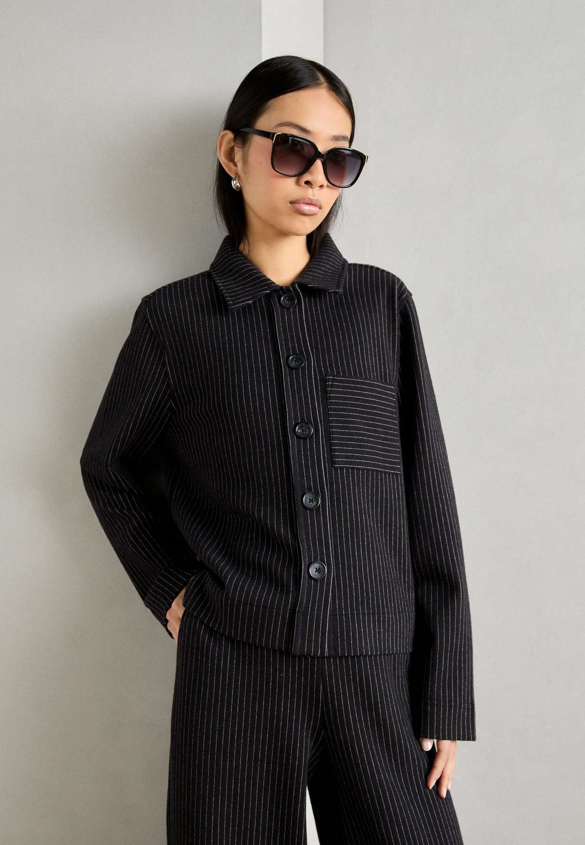 Куртка OVERJACKET PINSTRIPE