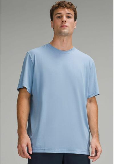 Футболка LICENSE TO TRAIN RELAXED SHORT SLEEVE