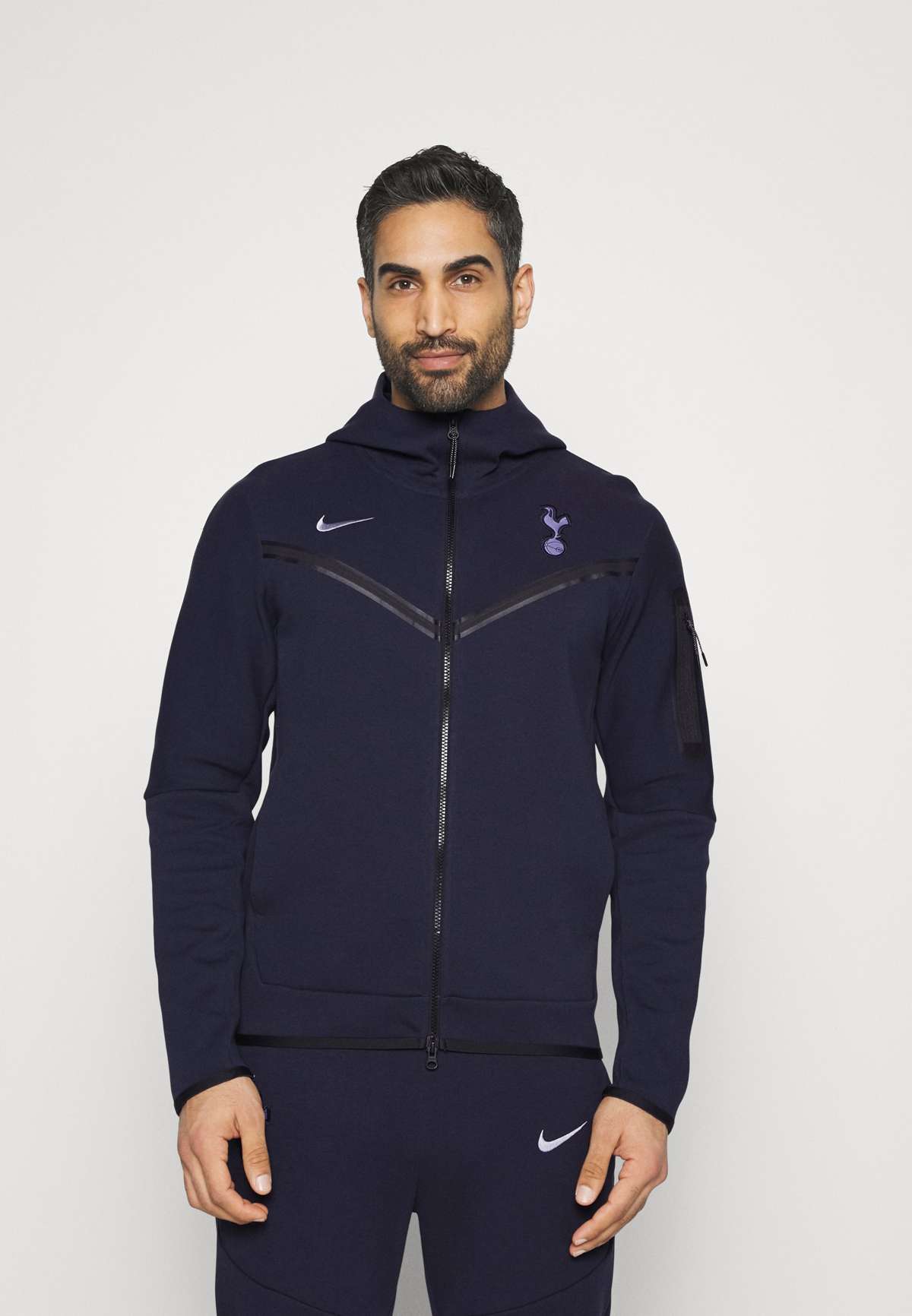 Жакет TOTTENHAM HOTSPURS TECH HOODIE