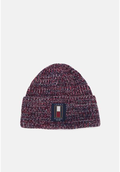 Шапка CORP LOVE TWISTED YARN BEANIE UNISEX