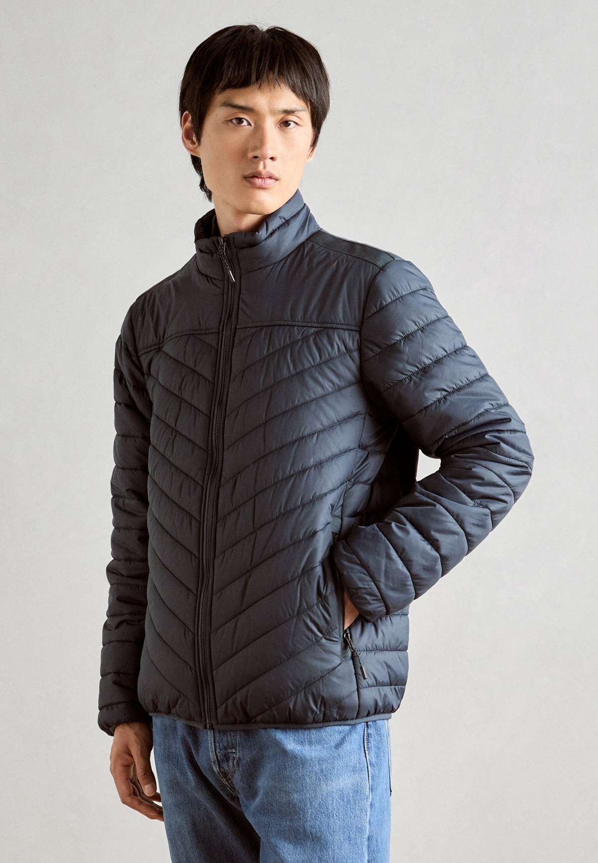 Куртка LIGHT WEIGHT QUILTED JACKET