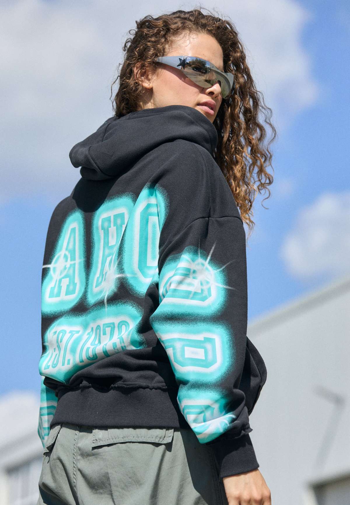 Пуловер ARC-HITECT SPARKLE HOODIE