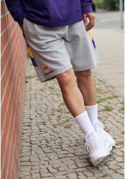 NBA LOS ANGELES LAKERS PANEL OVERSIZE SHORT - Vereinsmannschaften