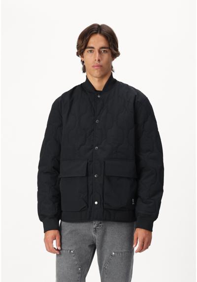 Куртка WATER REPELLENT QUILTED JACKET