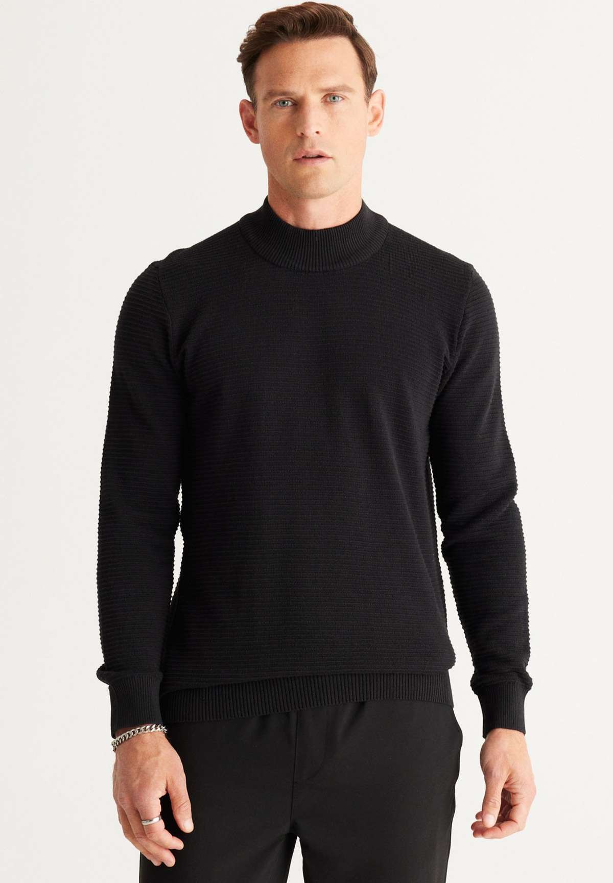 Пуловер STANDARD FIT MOCK TURTLENECK