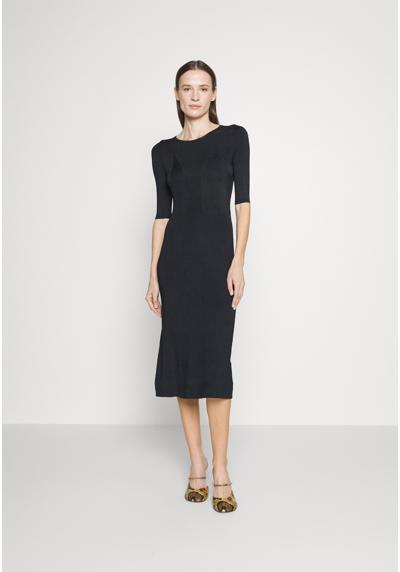 Трикотажное платье CROPPED-SLEEVE DRESS WITH KNITTED STRUCTURE
