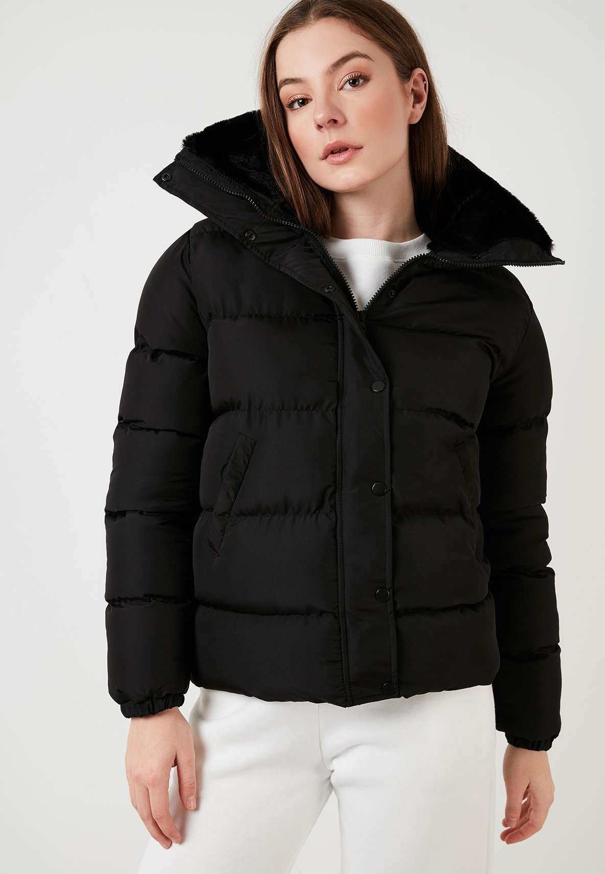 Зимняя куртка HIGH COLLAR INFLATABLE