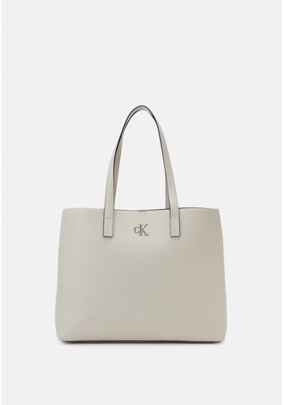 MINIMAL MONOGRAM SLIM TOTE - Shopping Bag MINIMAL MONOGRAM SLIM TOTE