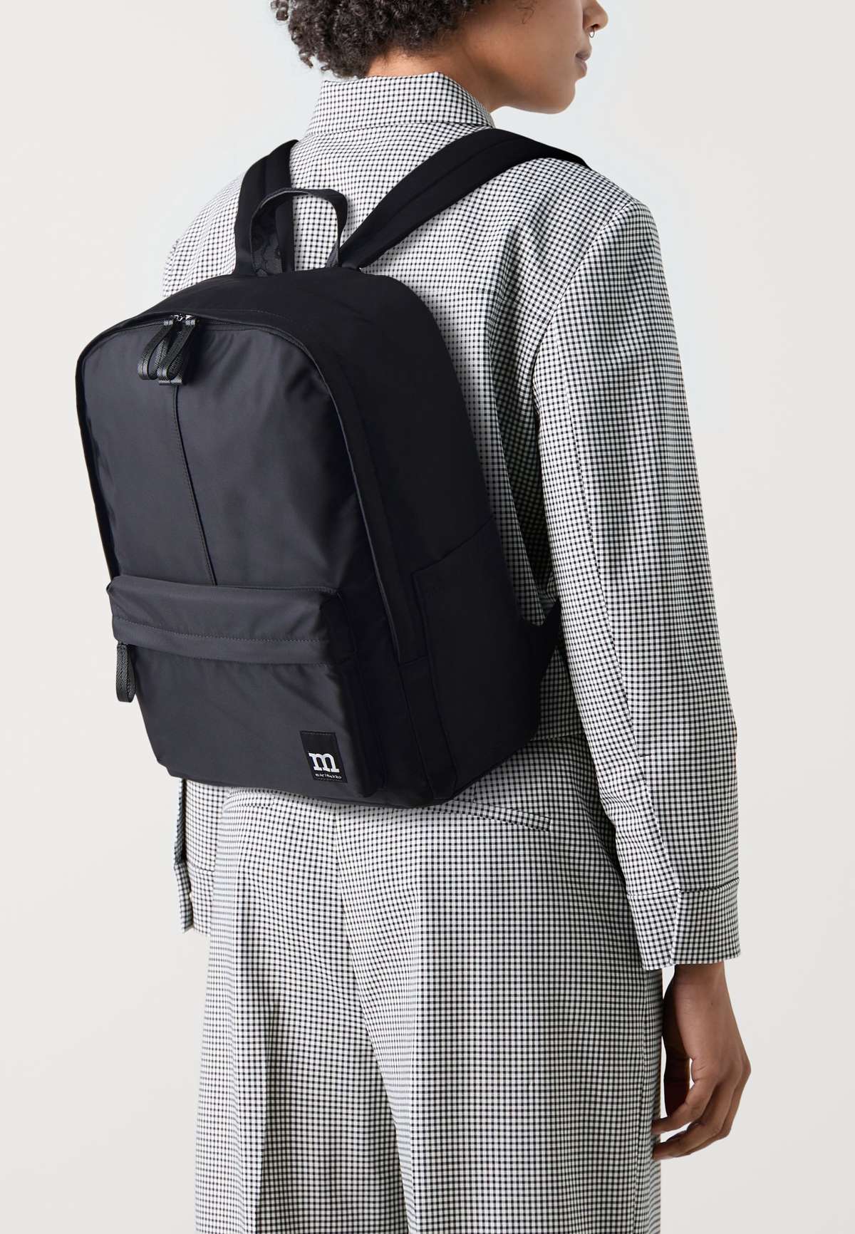 Рюкзак ZIP TOP BACKPACK SOLID