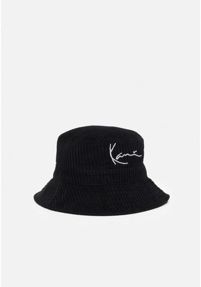 Шляпа SIGNATURE BUCKET HAT UNISEX